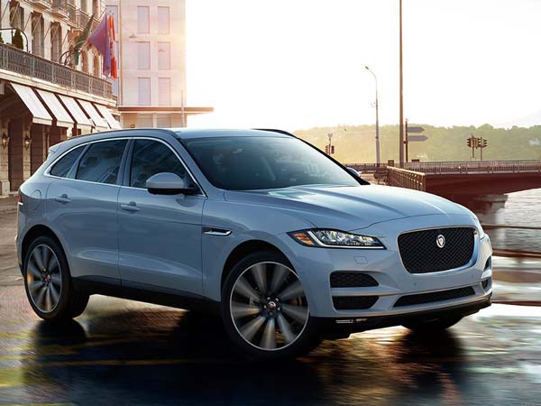 Jaguar F-Pace Wins World Car Of The Year Award