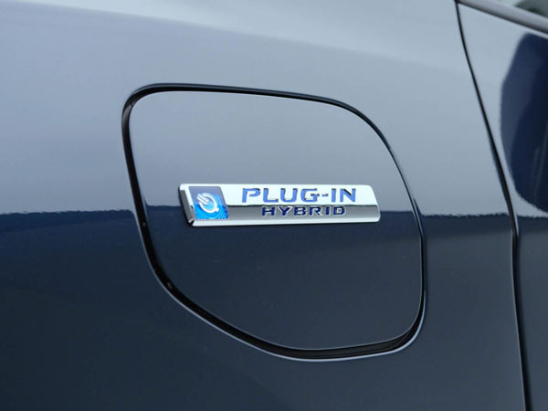 2017 New York Auto Show: Honda Clarity All-Electric And Plug-In Electric Versions Debuts