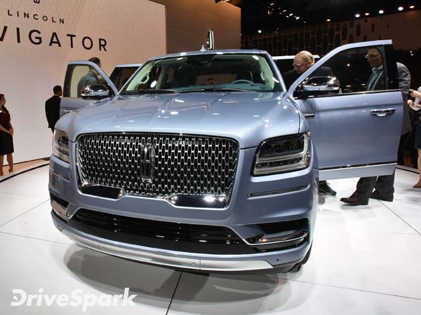 2017 New York Auto Show: Lincoln Navigator Revealed 