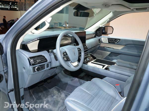 2017 New York Auto Show: Lincoln Navigator Revealed 