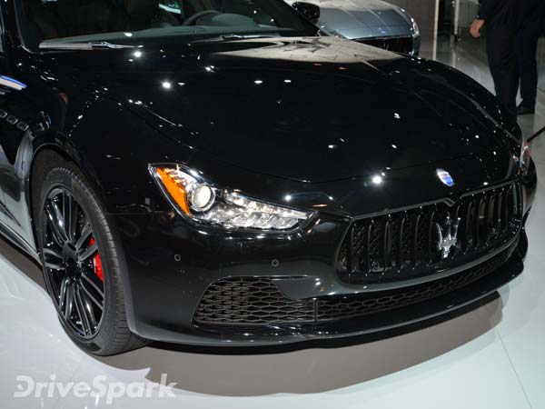2017 New York Auto Show: Maserati Ghibli Nerissimo All-Black Edition Revealed
