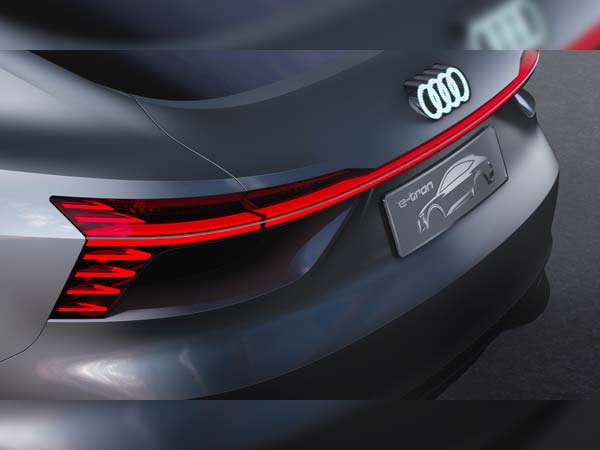 Audi e-Tron Sportback Teased Again