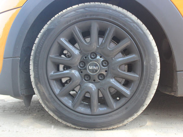 MINI Cooper S JCW: First Drive Review