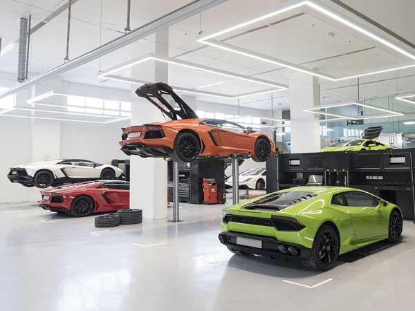 Lamborghini Opens New Showroom In Dubai — Biggest In The World