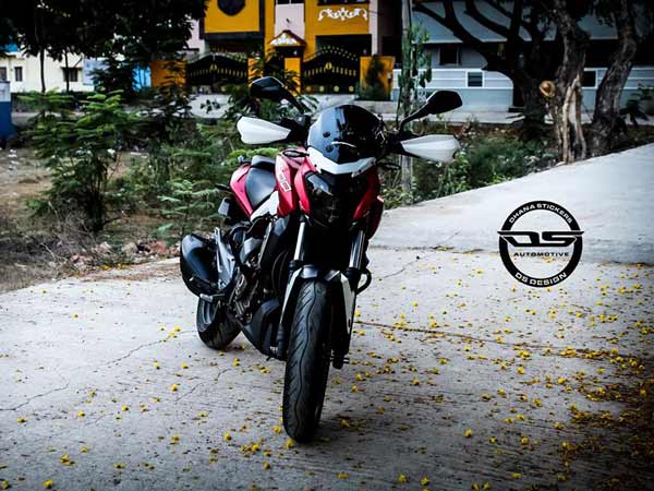 Bajaj Dominar 400 Customised With Red And White Matte Finish