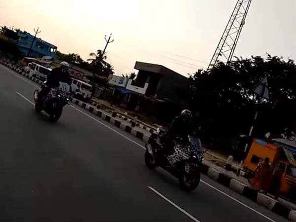 Watch This High-Speed Chase Of TVS Apache RR 310S On A 2017 KTM Duke 390