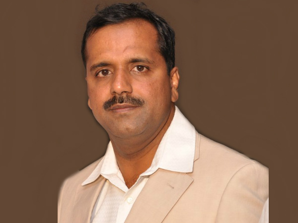 Food and Civil Supplies Minister UT Khader Refuses To Remove Red Beacon From His Car