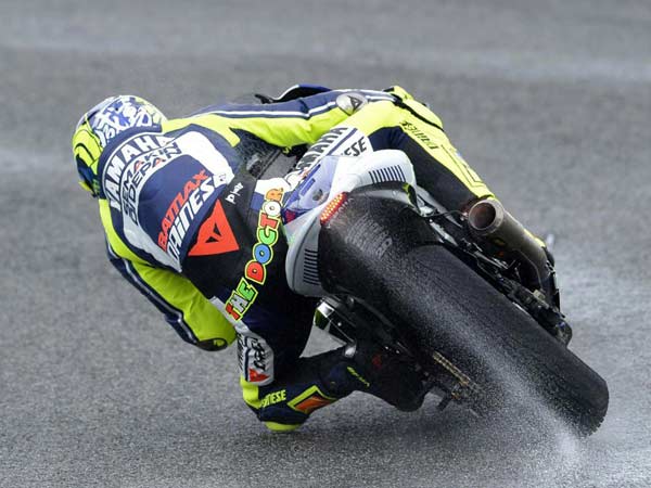 Valentino Rossi Concerned About Honda’s Wet Pace