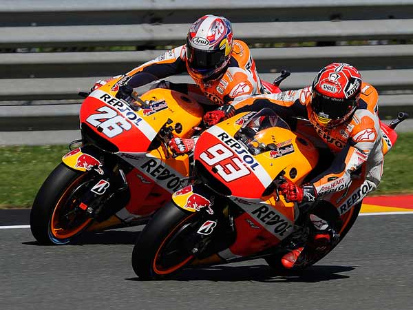 Dani Pedrosa Wins Spanish GP — Valentino Rossi Struggles With Vibration Issue