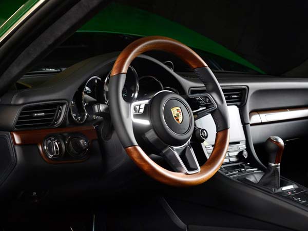 Porsche 911 One Millionth Rolls Out From Production Line