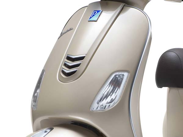 Vespa Elegante Special Edition Launched In India — Priced At Rs 95.077