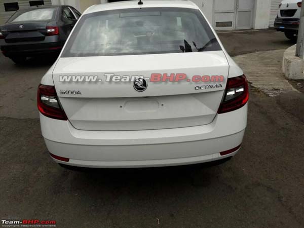 Spy Pics: 2017 Skoda Octavia Facelift Spotted — Interior Revealed
