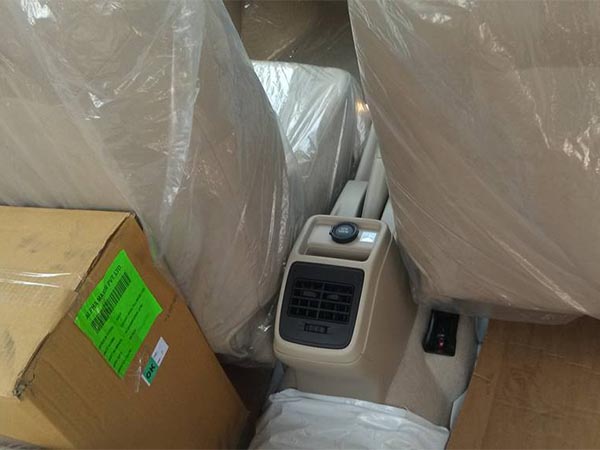 Spy Pics: 2017 Maruti Suzuki Dzire V Trim Spotted At Dealership