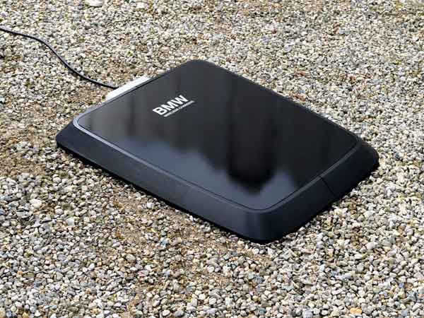 BMW Launches Wireless Charging For 530e — To Be Available From 2018