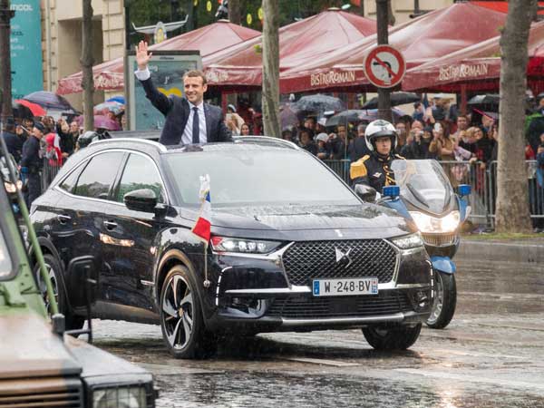 Citroen DS 7 Crossback Debuts On Road With New France President