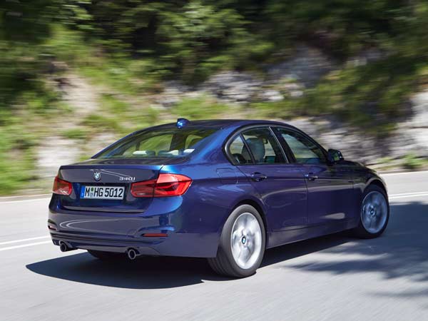 BMW 330i Launched In India; Prices Start At Rs 42.4 Lakh
