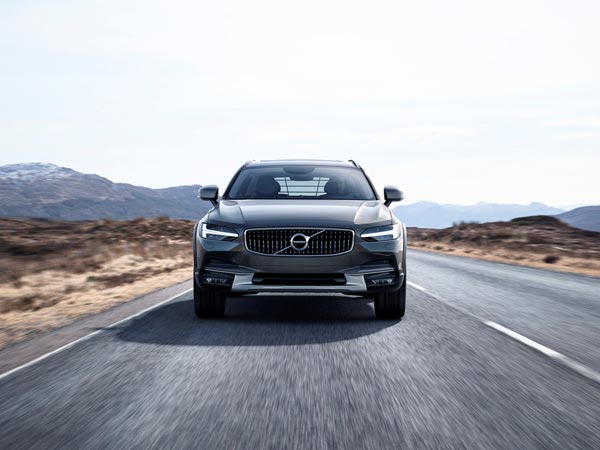 Volvo Partners With Google For Next Generation Connected Cars