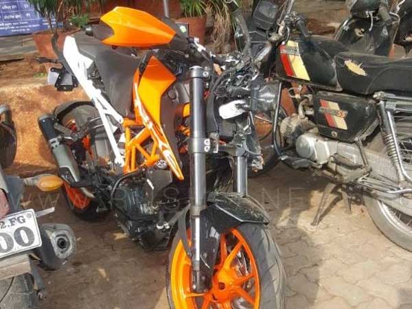 KTM 390 Duke Crashes Off Bridge In Pune; Rider Killed 