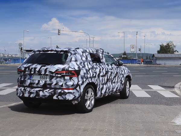 Skoda Karoq Teased Ahead Of Global Debut