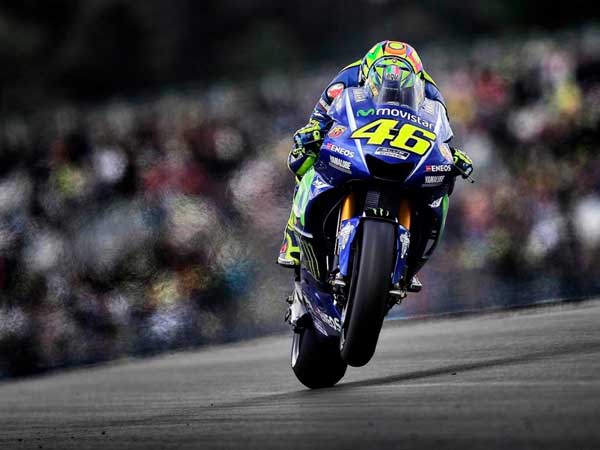 French MotoGP: Vinales Wins Le Mans GP As Rossi Crashes In The Final Lap