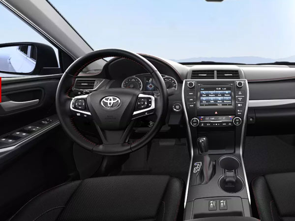 2018 Toyota Camry Revealed — Gets Two New Variants