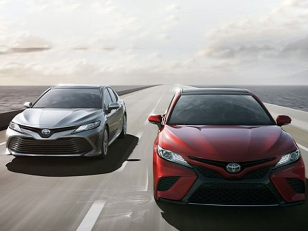 2018 Toyota Camry Revealed — Gets Two New Variants