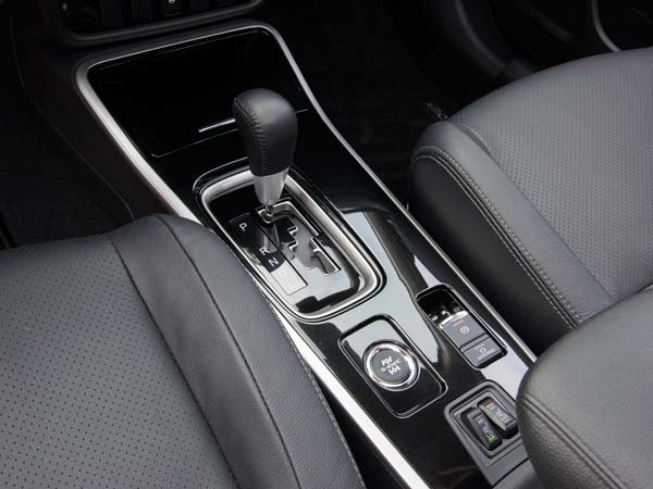 2017 Mitsubishi Outlander Launch In India Soon