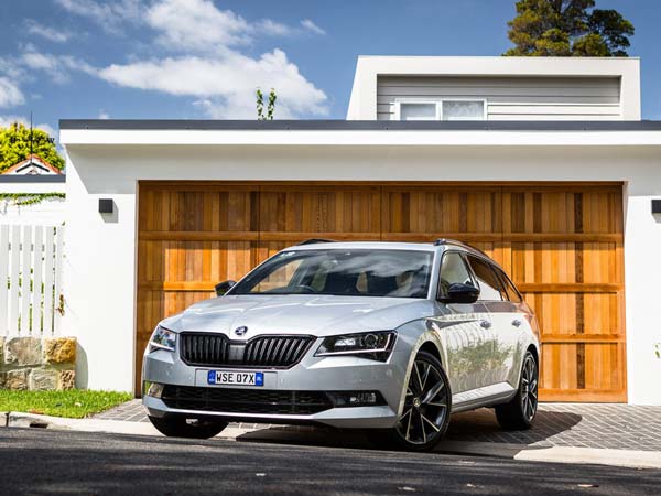 2017 Skoda Superb Updated With New Features