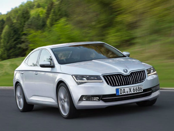 2017 Skoda Superb Updated With New Features