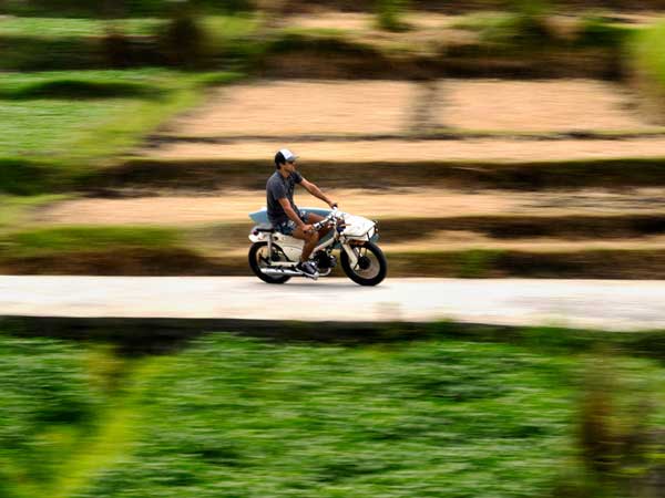 Honda Super Cub C70 Turns Sea Surfers Ride By Dues Bali