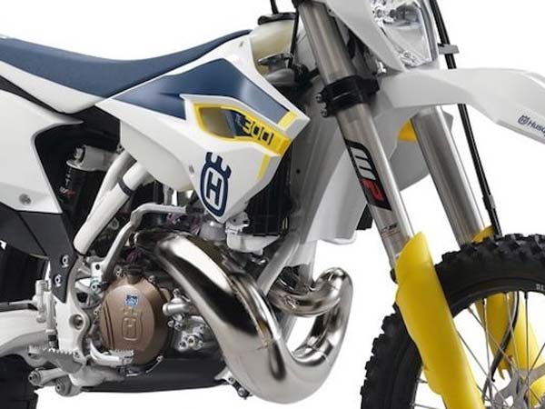 2018 Husqvarna Fuel-Injected Two-Stroke Enduro Motorcycles Breaks Cover