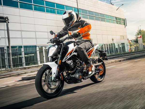 Mahindra First Choice Wheels Enters Used Premium Motorcycle Segment