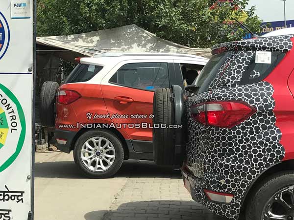 Spy Pics: Ford EcoSport Dual-Tone Variant Spotted Testing