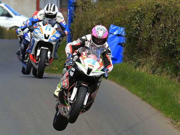 Superbike Class Rider Dies After Crash At Isle Of Man TT