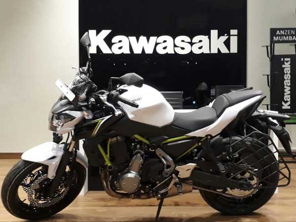 2017 Kawasaki Z250 Pictures Reveal New Colour Scheme