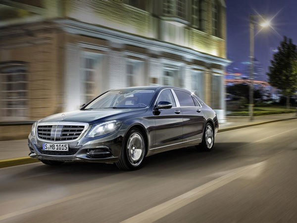 Mercedes-Benz Opens Its First 3S Lounge Dealership In Mumbai