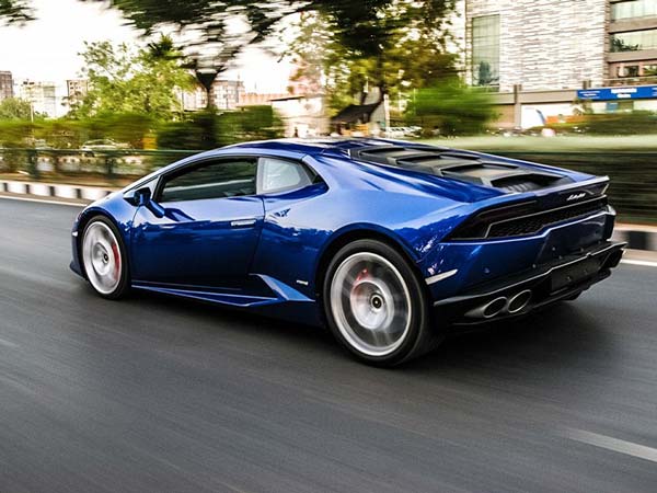 Lamborghini Huracan In Exclusive Blue Caelum Colour Delivered To Ahmedabad