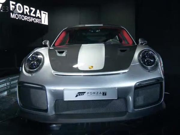 2018 Porsche 911 GT2 RS Revealed; Most Powerful 911 Ever