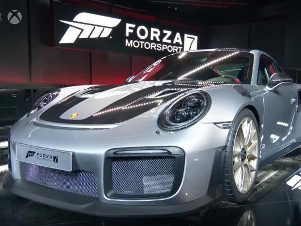 2018 Porsche 911 GT2 RS Revealed; Most Powerful 911 Ever