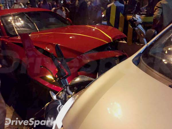 Ford Mustang GT Crashes In Bangalore Ford Mustang GT Crashes In Bangalore