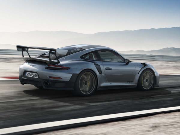 Porsche 911 GT2 RS Official Images