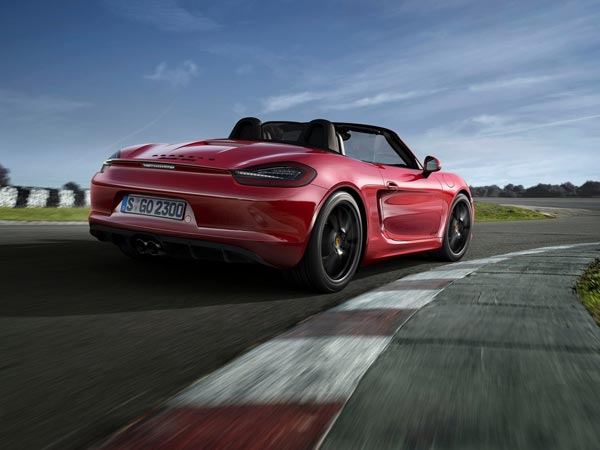 79-Year-Old Woman Charged For Driving At 237 Km/h On Midnight Joyride