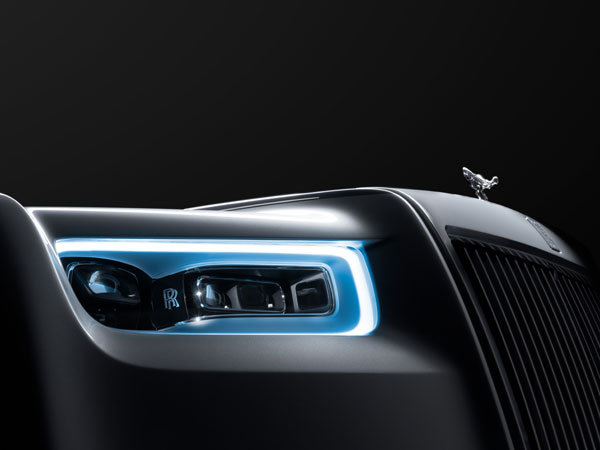 new rolls royce phantom revealed