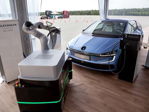 Volkswagen Unveils Gen.E Concept