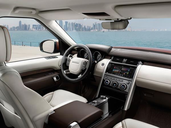 2017 Land Rover Discovery Launched In India At Rs 68.05 Lakh | Specifications and Details