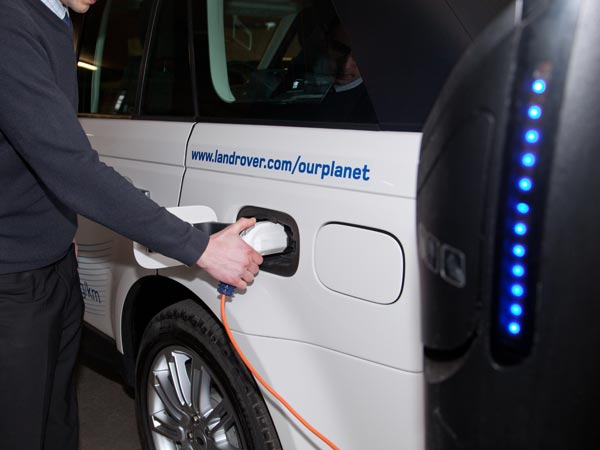 Range Rover PHEV To Be Introduced In 2018