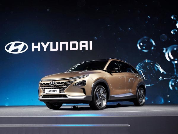 Hyundai Unveils Next-Gen Fuel Cell Electric SUV