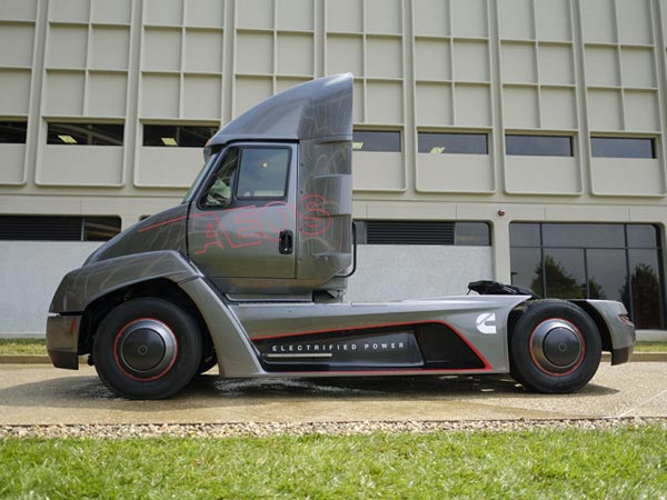 Cummins Unveils Electric Heavy-Duty Truck