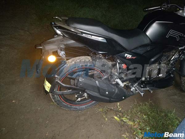Spy Pics: Next-Gen TVS Apache RTR 160 Spotted With RTR 2004V Badge