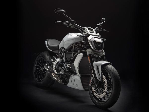 Ducati Reveals New Iceberg White Shade For The 2018 XDiavel